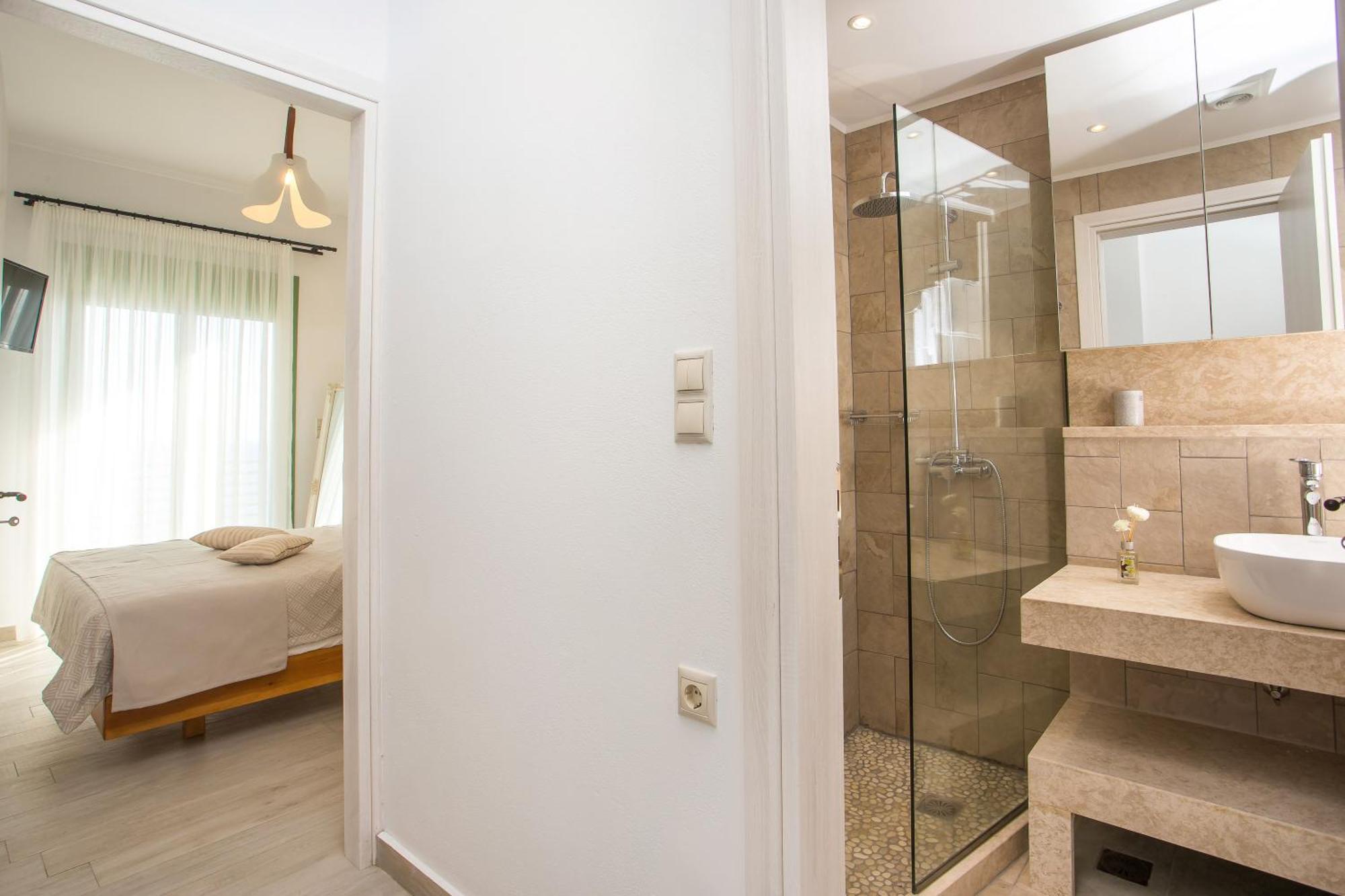 Egli Luxury Apartments Archangelos  Ngoại thất bức ảnh