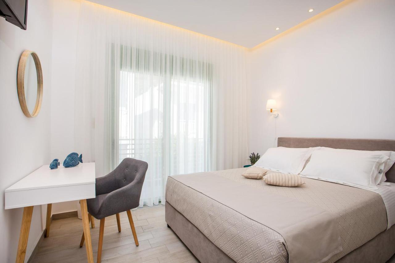 Egli Luxury Apartments Archangelos  Ngoại thất bức ảnh